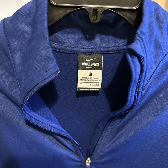 Nike Pro Dri-FIT Royal Blue Quarter-Zip Top - Picture 3 of 8